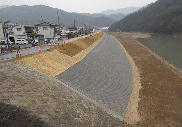 河川護岸